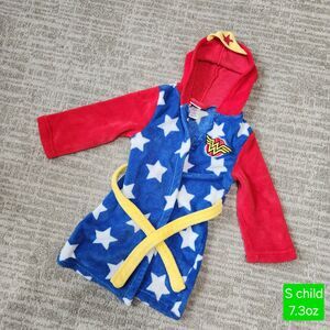 DC Comics Wonder Woman girl's plush robe with hood size S
